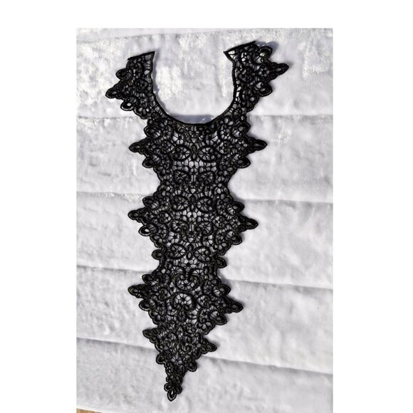 Vintage Trims Lot of 24 pcs X$10 Sewing Crafting Applique tops, dresses and more - Picture 2 of 5